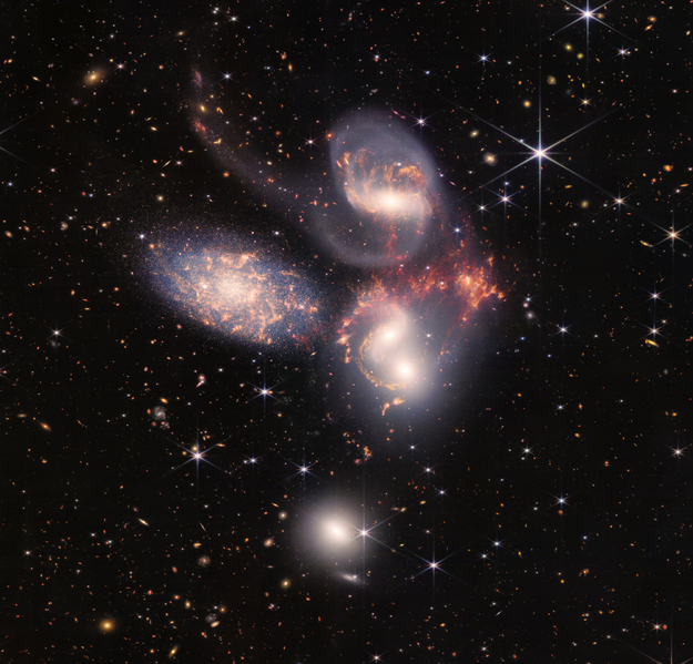 File:STScI-01G8H4DRM2C010PX6T3DPEEDAW.png